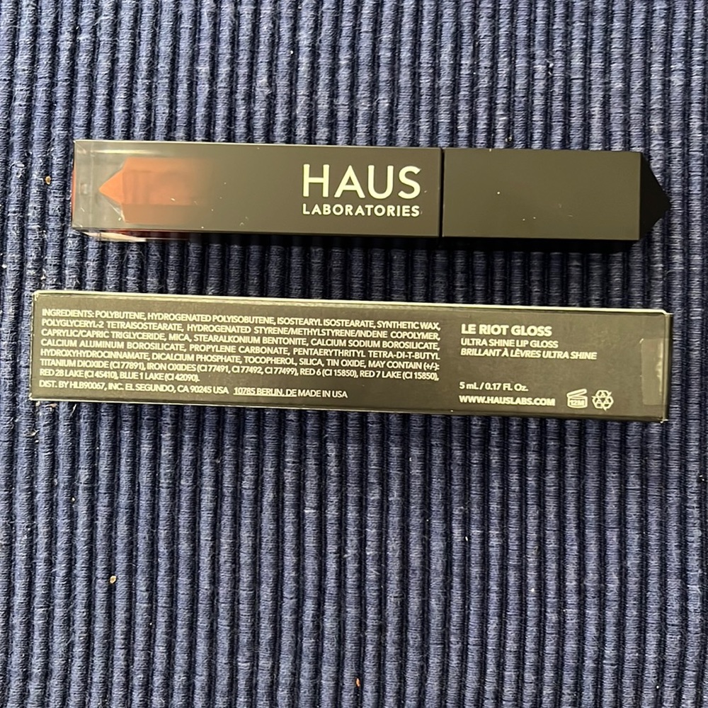 Haus Labs Le Riot Lip gloss in Chaser (sheer mahogany brown with golden pearl)